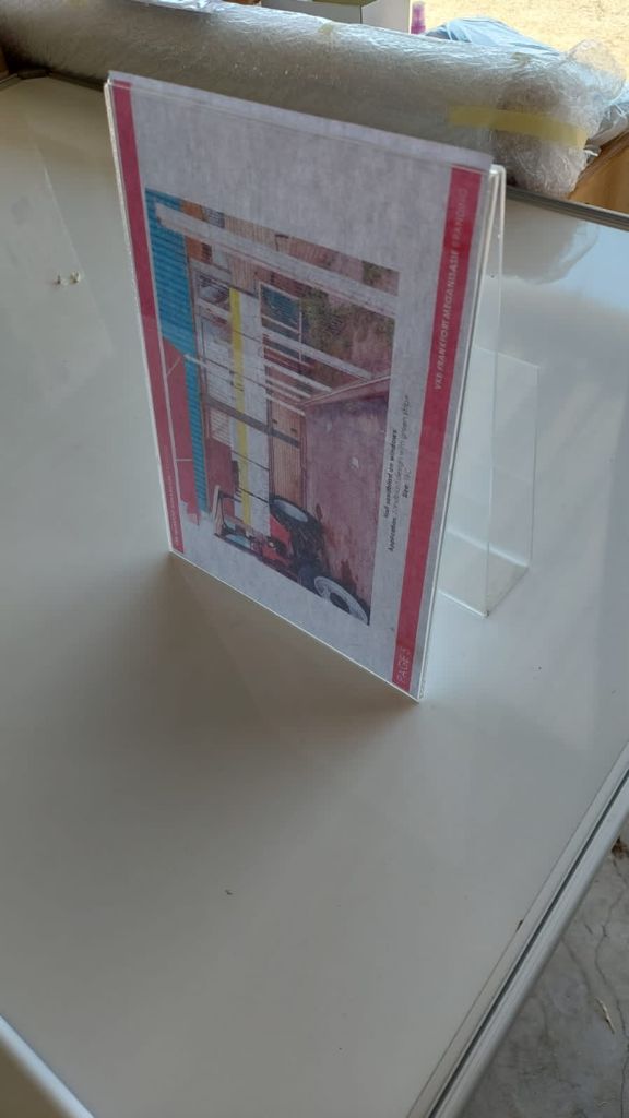 Table Brochure Holder Acrylic A4